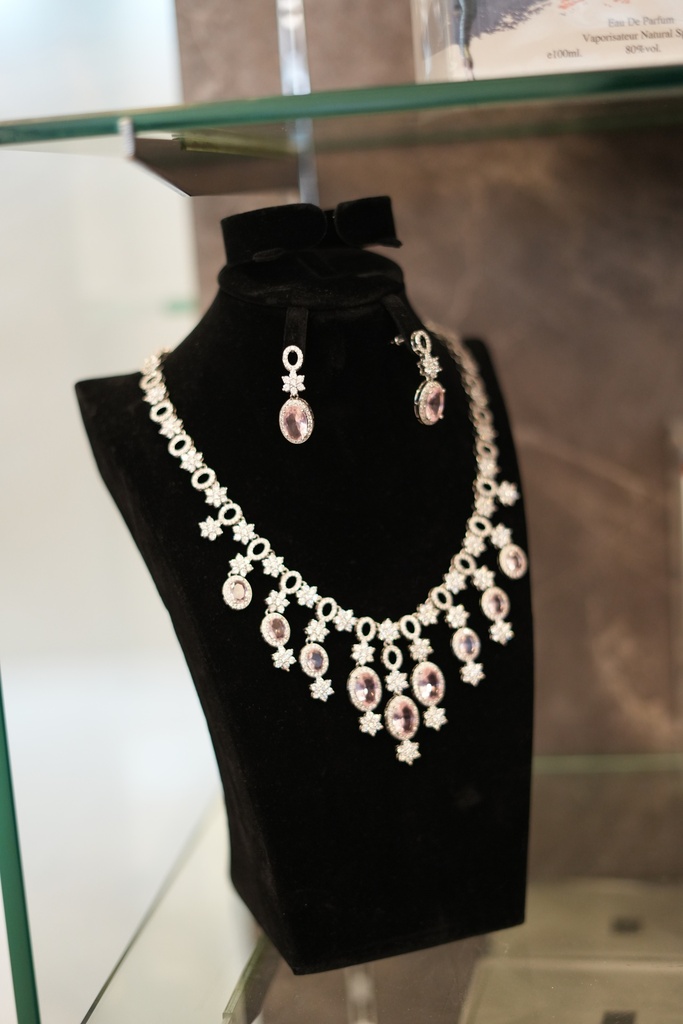S2-Crystal necklace & earring set