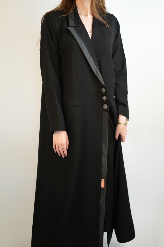 FE2-Classic pocket and buttons blazer